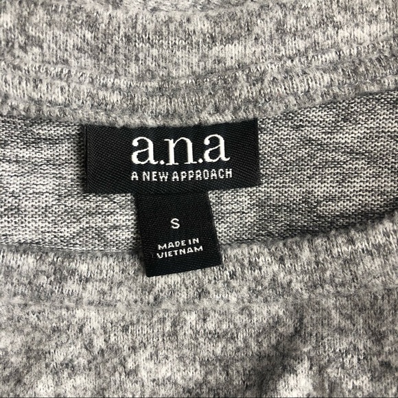a.n.a. Gray Bell Sleeve Knit Sweater Dress Small - Picture 5 of 6
